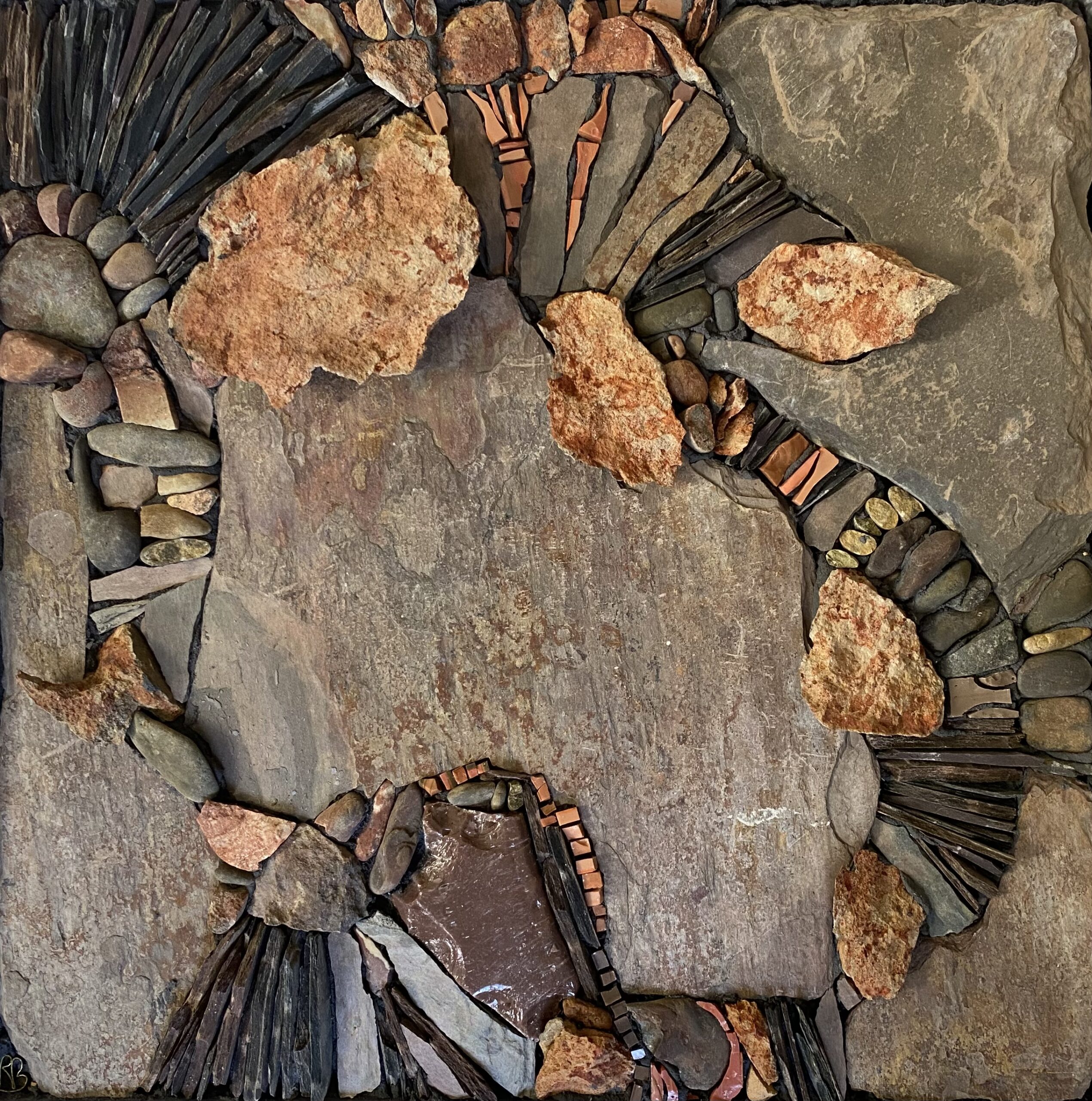 Rachel Bremner. Song 5 (2024). Mosaic. 30 x 30cm